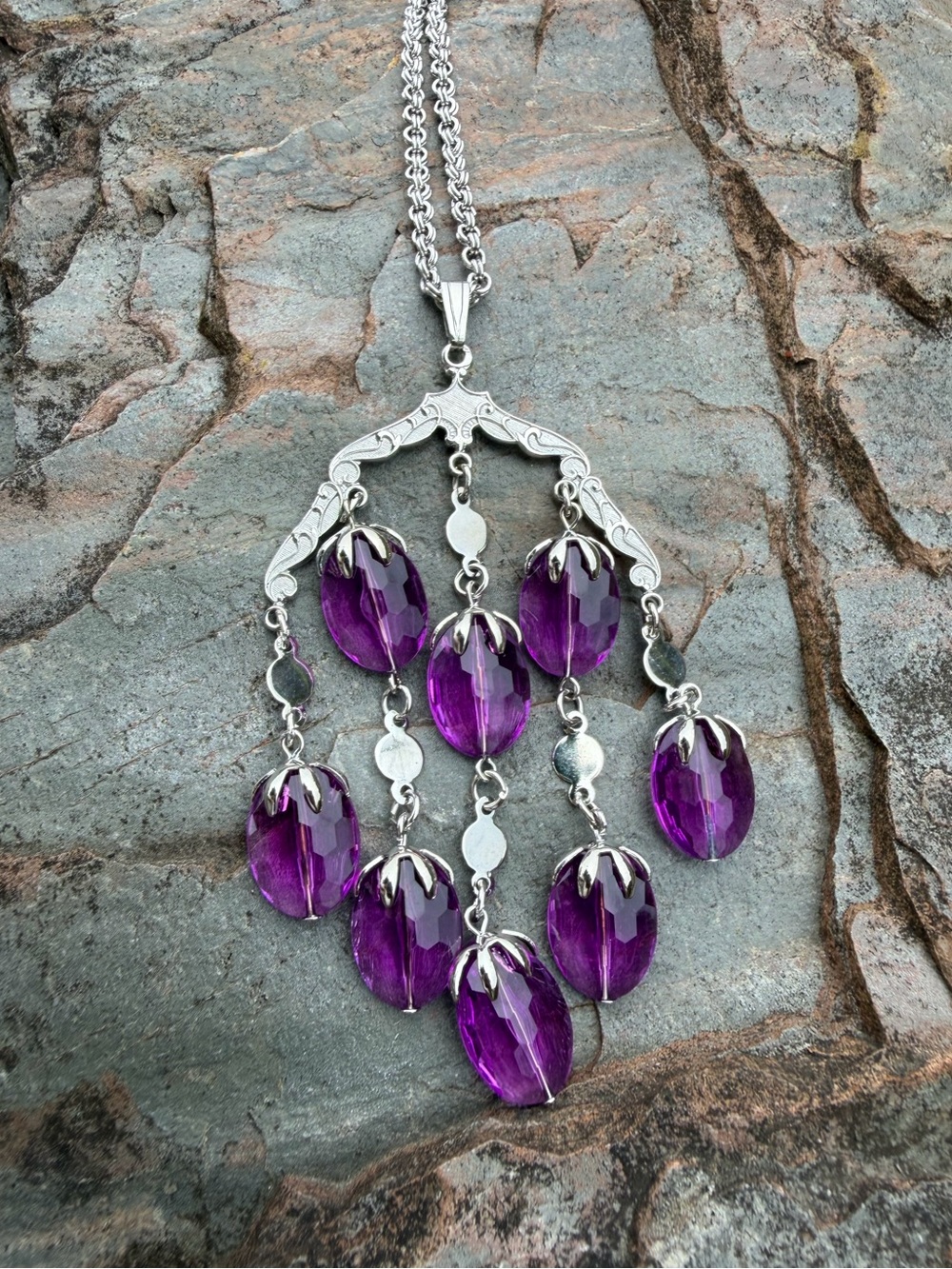 Vintage Sarah Coventry Wisteria Purple Chandelier Pendant Silver Necklace